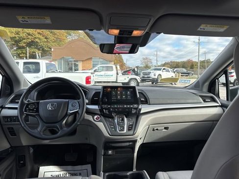 Used 2018 Honda Odyssey EX-L image 19