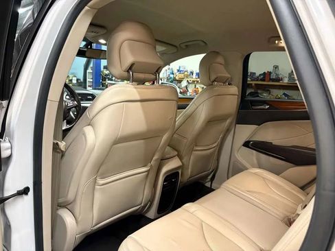 Used 2017 Lincoln MKC Select w/ Select Plus Package AWD/4WD image 23