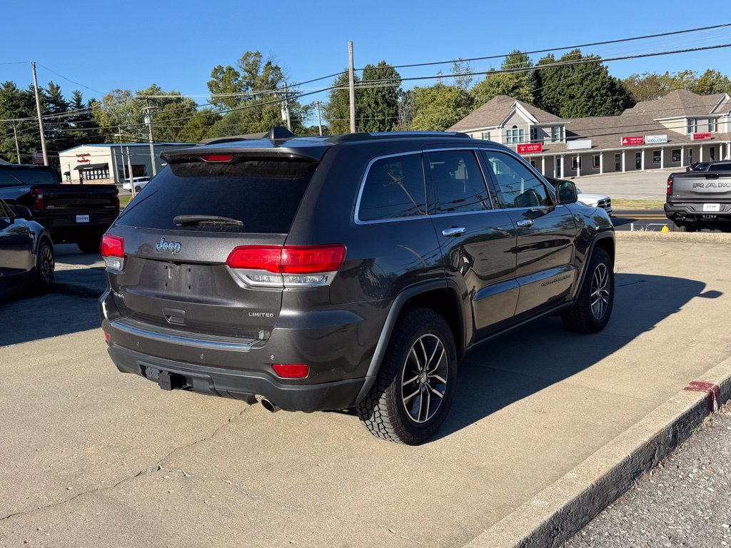 Used 2018 Jeep Grand Cherokee Limited AWD/4WD image 6