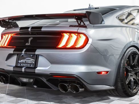 Used 2020 Ford Mustang Shelby GT500 w/ Carbon Fiber Track Pack image 8