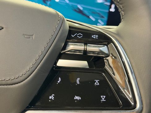 New 2026 Cadillac Escalade V w/ LPO, Floor Liner Package AWD/4WD image 16