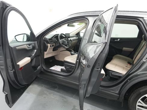 Used 2020 Ford Escape SEL AWD/4WD image 23