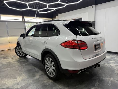Used 2012 Porsche Cayenne AWD/4WD image 3