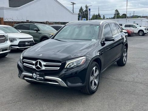 Used 2018 Mercedes-Benz GLC 300 4MATIC image 5