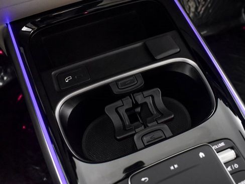 Certified 2023 Mercedes-Benz GLB 250 image 27