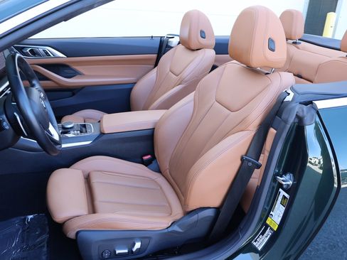 Used 2024 BMW 430i Convertible w/ Convenience Package image 2