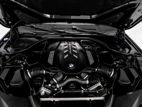 Used 2023 BMW M550i xDrive image 52