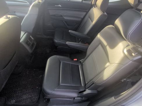 Certified 2023 Volkswagen Atlas SE w/ Panoramic Sunroof Package image 9