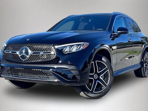 New 2026 Mercedes-Benz GLC 300 image 2