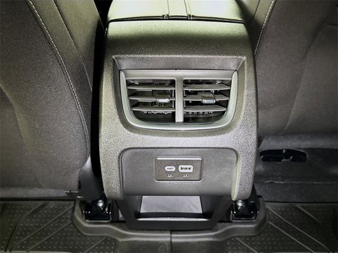 Certified 2025 Chevrolet Blazer LT w/ Convenience Package image 23