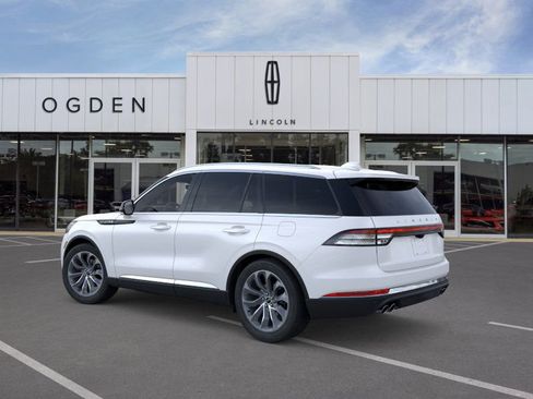 New 2026 Lincoln Aviator AWD image 4