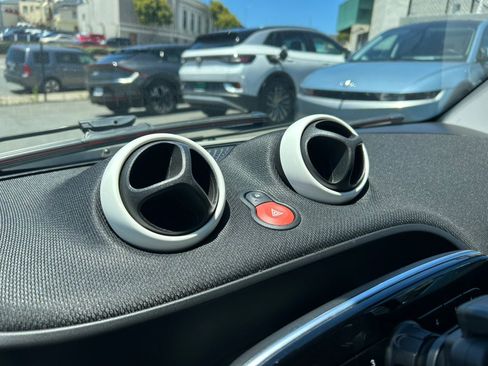 Used 2017 smart fortwo electric drive RWD image 17