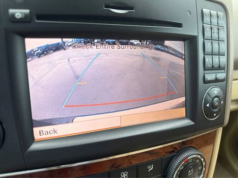 Used 2011 Mercedes-Benz ML 350 4MATIC image 26