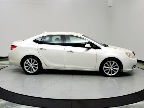 Used 2012 Buick Verano Leather image 4