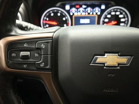Used 2022 Chevrolet Silverado 3500 High Country w/ Safety Package II AWD/4WD image 26