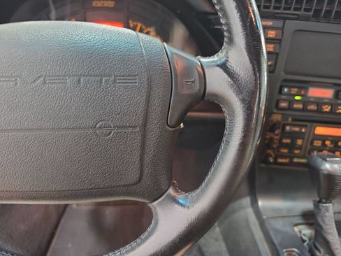 Used 1992 Chevrolet Corvette Convertible RWD image 10