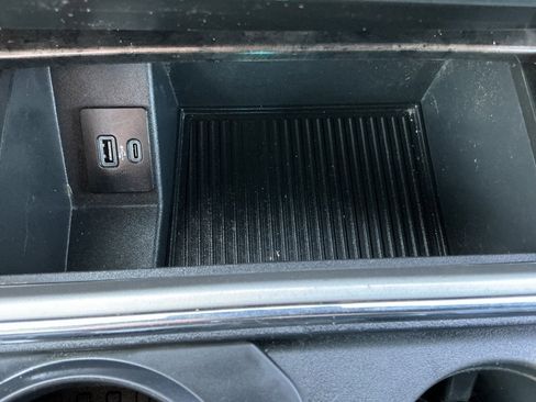 Used 2022 Ford F250 Lariat w/ Lariat Value Package image 59