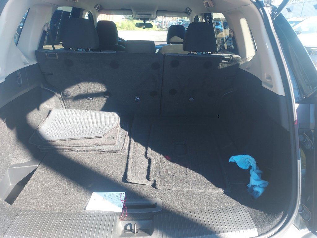 Used 2021 Nissan Rogue S AWD/4WD image 27