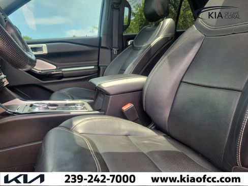 Used 2021 Ford Explorer ST w/ Equipment Group 401A AWD/4WD image 24