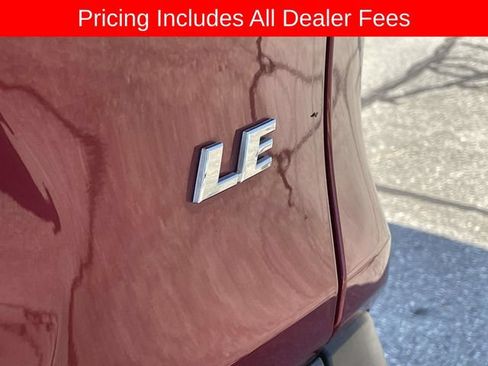 Used 2022 Toyota RAV4 LE FWD image 12