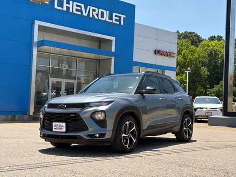 Used 2021 Chevrolet TrailBlazer RS w/ Sun and Liftgate Package FWD image 16