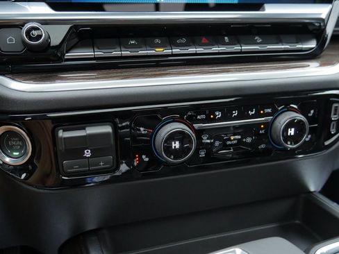 New 2026 Chevrolet Silverado 1500 LT Trail Boss w/ Convenience Package II image 19