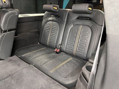 Used 2024 Rivian R1S Adventure image 19