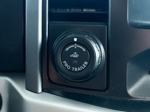 Used 2022 Ford F150 XLT AWD/4WD image 19