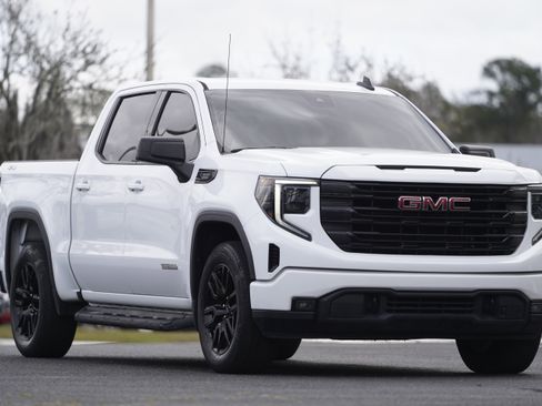 Used 2022 GMC Sierra 1500 Elevation image 37
