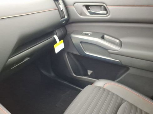 New 2026 Nissan Pathfinder SV image 23