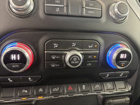 Used 2021 GMC Sierra 1500 Elevation w/ Preferred Package AWD/4WD image 31