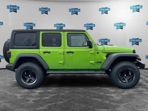 Used 2025 Jeep Wrangler Unlimited Sport AWD/4WD image 7