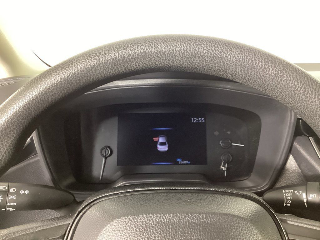 Used 2022 Toyota Corolla LE FWD image 13