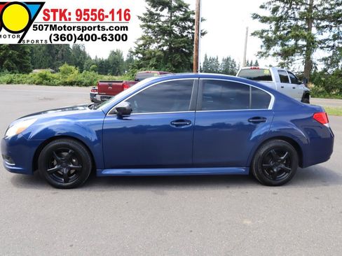 Used 2011 Subaru Legacy 2.5i AWD/4WD image 5