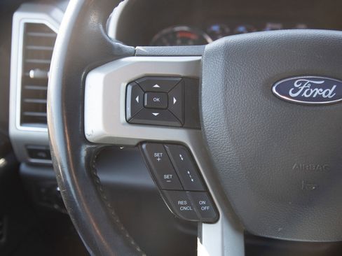 Used 2022 Ford F250 Lariat w/ Tremor Off-Road Package image 25