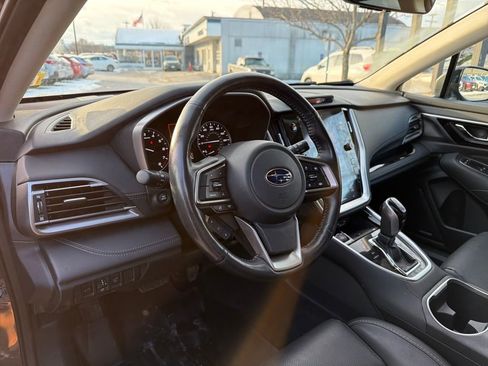 Used 2022 Subaru Outback Limited image 21