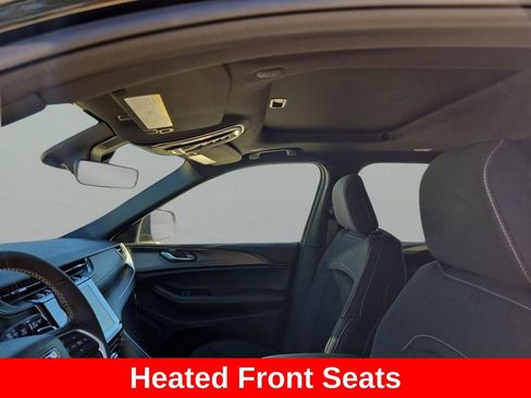 New 2025 Jeep Grand Cherokee L Laredo w/ Luxury Tech Group I RWD image 15