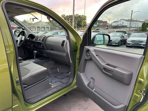 Used 2011 Nissan Xterra X RWD image 25