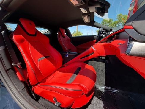 Used 2023 Ferrari Roma RWD image 22