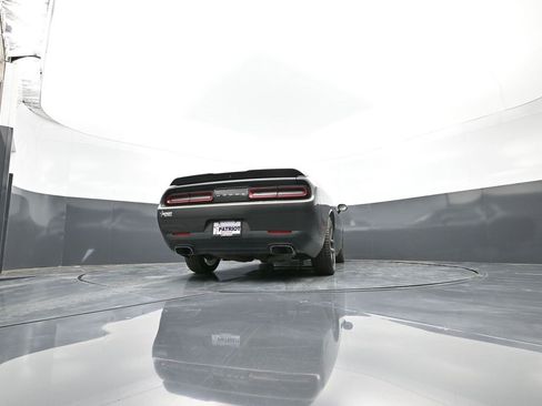 Used 2019 Dodge Challenger R/T w/ Driver Convenience Group image 32