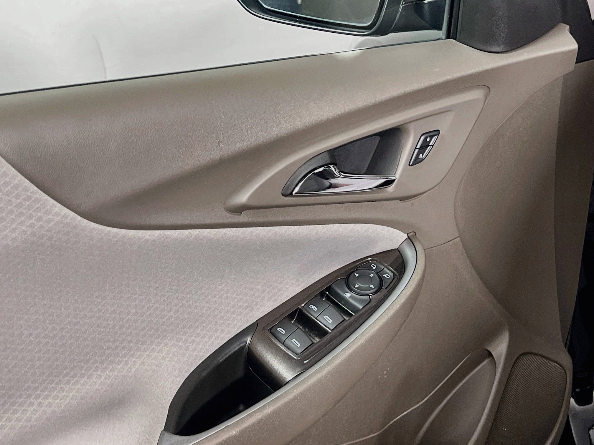 Used 2025 Chevrolet Malibu LT FWD image 17