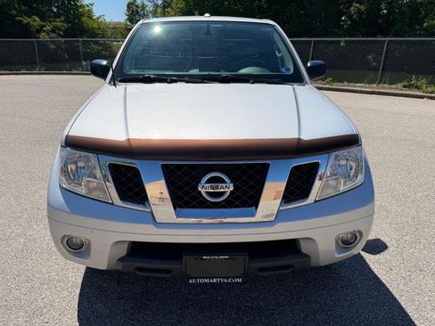 Used 2016 Nissan Frontier SV w/ SV Value Truck Package AWD/4WD image 2