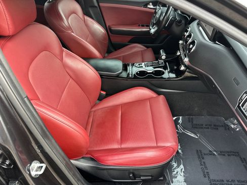 Used 2022 Kia Stinger GT-Line w/ Sun & Sound Package image 13