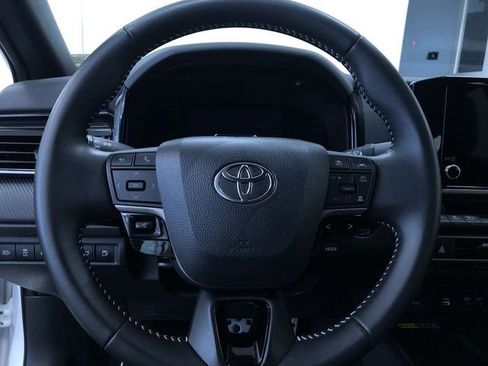 Certified 2025 Toyota Camry SE image 25