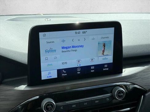 Used 2020 Ford Escape Titanium FWD image 12