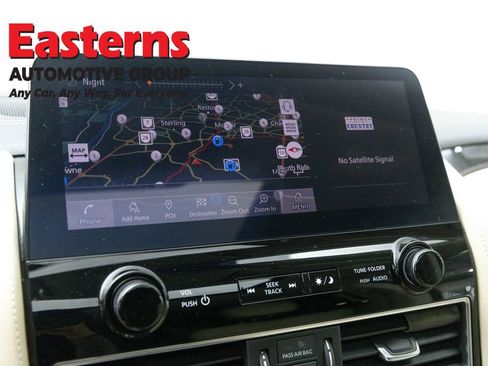 Used 2024 INFINITI QX80 Luxe w/ Cargo Package image 19