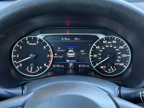Used 2024 Nissan Altima 2.5 SV FWD image 30