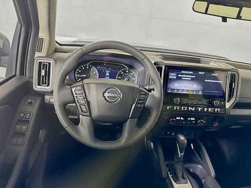 New 2026 Nissan Frontier SV w/ All-Weather Content Package AWD/4WD image 22