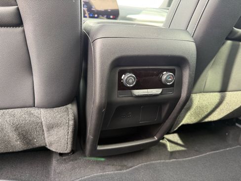 New 2026 Chevrolet Traverse LT image 27