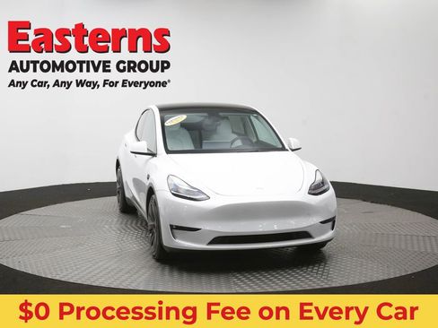 Used 2022 Tesla Model Y Long Range AWD/4WD image 47